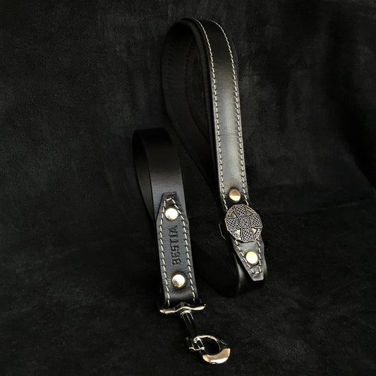 The "Maximus Silver" leash